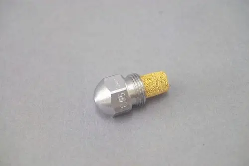 Brötje Düse aus Metall mit schräger, poröser Spitze. Die Düse hat ein rundes Ende und ein gewindeartiges Element zum Anbringen.
