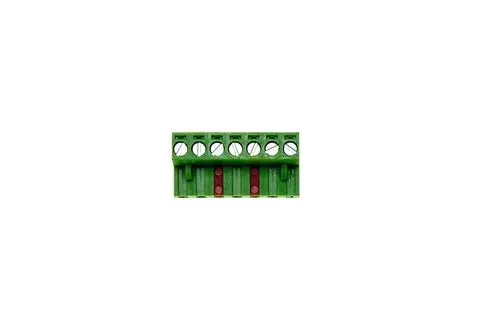 Brötje Klemme in grüner Ausführung mit mehreren Öffnungen. Sichtbare Befestigungsschrauben. Allgemeine Form für elektrischen Anschluss oder Verbindungselemente.