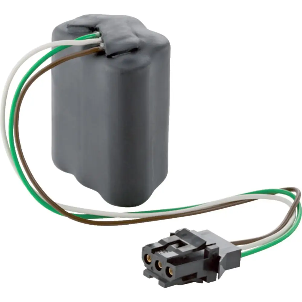 Lithium-Batteriesatz mit Kabeln und Steckverbindung, hergestellt von Geberit. Die Batterie ist in einer schwarzen, kompakten Hülle untergebracht.