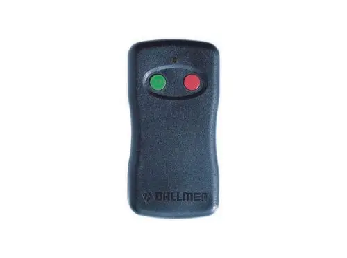 Fernbedienung von Dallmer in dunkler Farbe mit zwei Tasten (grün und rot) und einer kleinen LED-Anzeige oben.