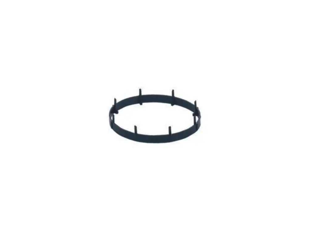 Schwarzer Entwässerungsring mit mehreren Halterungen, verwendet zur Befestigung in Entwässerungssystemen. Produkt stammt von der Marke Dallmer.