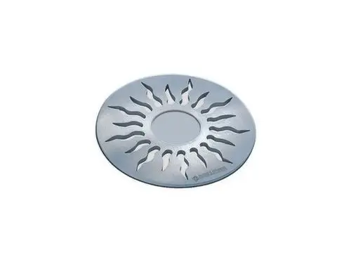Runde Abdeckung aus Metall mit Sonnenmotiv und zentralem Loch, hergestellt von Dallmer, geeignet für den Einsatz in modernen Badezimmern.