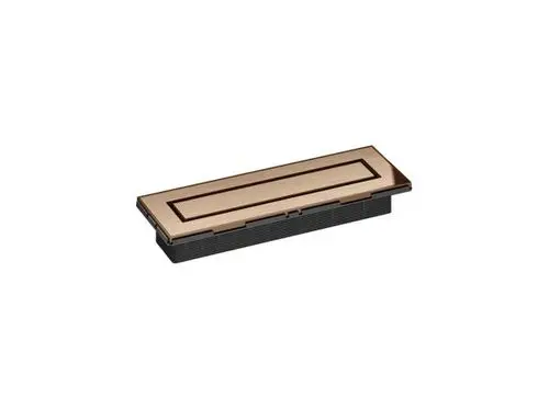 Dallmer Duschrinne mit abgerundetem Design in einem matten Rotgold-Finish. Flache Bauweise, geeignet für die Integration in Duschen. Stylische und funktionale Lösung.