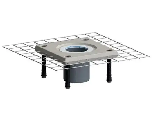 Dallmer Produkt, ein Aufstockelement mit quadratischer Betonplatte und einem zentral positionierten Ablauf, umgeben von einer Drahtgitterstruktur zur Stabilität.