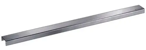 Lange, flache Metallabdeckung in linearer Form, typischerweise verwendet für Abläufe, hergestellt von Dallmer. Oberfläche mit mattem Finish.