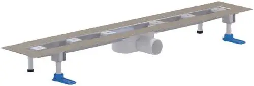 Dallmer Duschrinne mit gerader Form und flacher Abdeckung. Die Rinne ist in einem sanitärtechnischen Umfeld zur Entwässerung ausgelegt. Anschlüsse sind sichtbar.