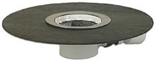 Ablaufgehäuse mit runder, flacher Abdeckung und zentraler Öffnung. Standardanschlüsse für Wasserabfluss. Dallmer-Produkt zur Verwendung in Abwassersystemen.