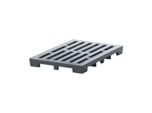 Grau gefärbtes Abdeckgitter mit gerillter Oberfläche, wahrscheinlich von Dallmer, geeignet für den Einsatz in einem Kellerablauf.