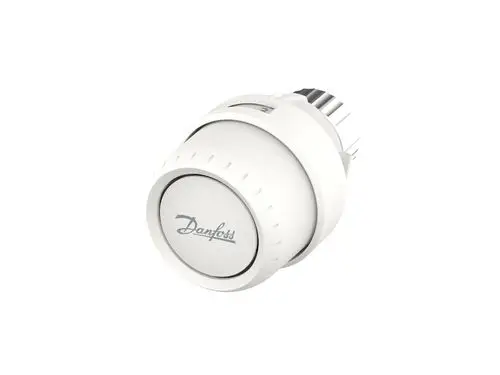 Weißer Danfoss-Thermostatkopf mit skaliertem Einstellring für die Temperaturregelung in Heizsystemen.