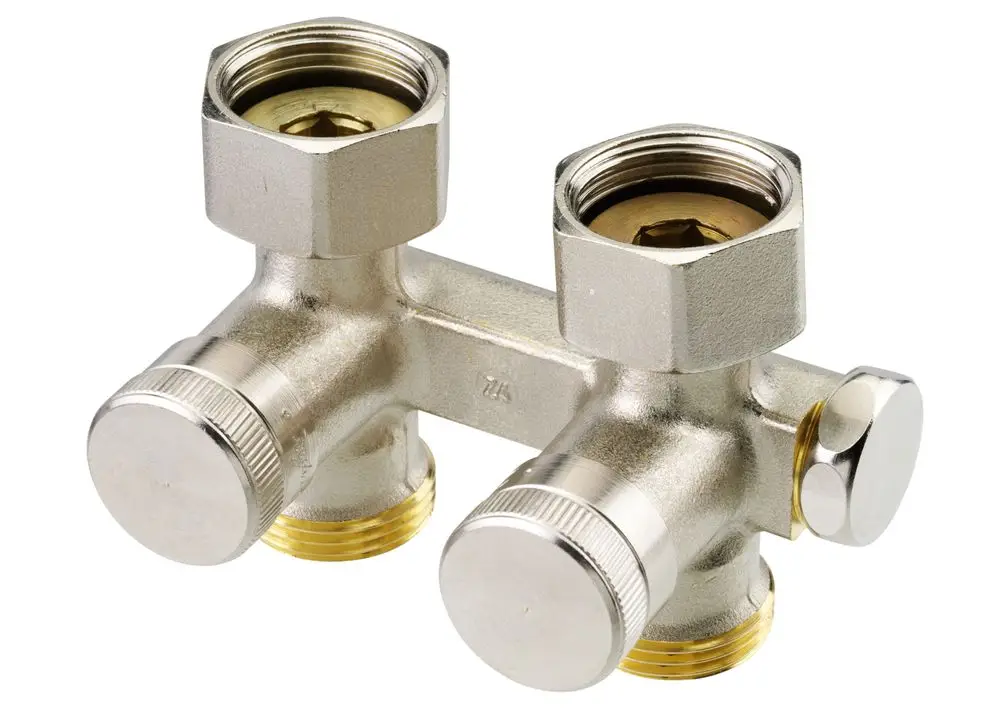 Verschraubung mit zwei Anschlüssen für Heizungsventile, aus robustem Material. Geeignet für G 3/4-Anschlüsse. Produkt von Danfoss.