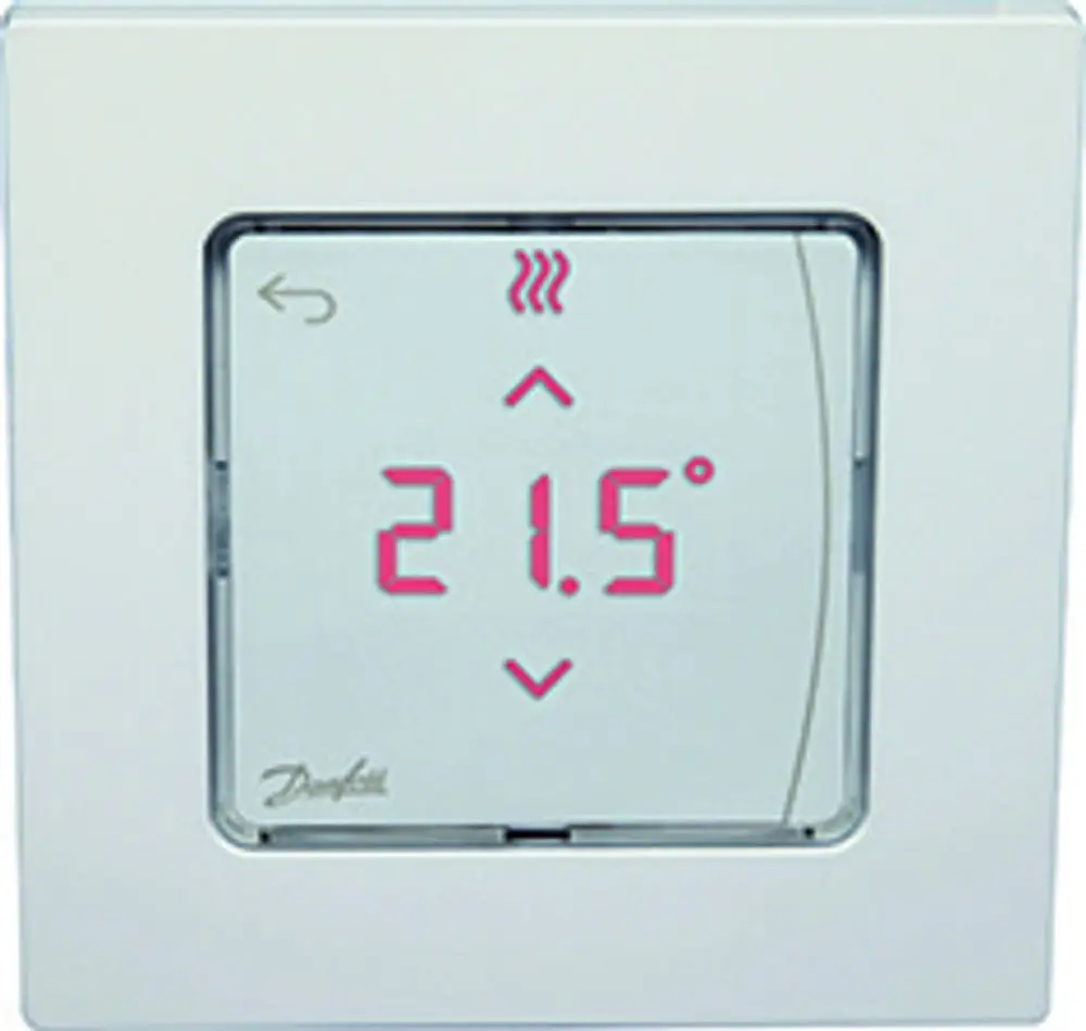 Weißer Raumthermostat mit LED-Display und Temperaturanzeige von Danfoss. Bedienelemente zur Temperaturregelung sind sichtbar.