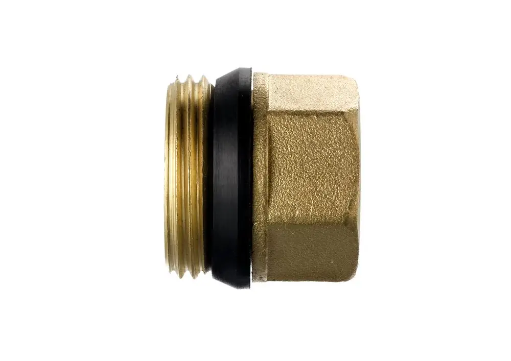 Reduzierstück aus Messing mit schwarzem Dichtungsring, geeignet für Wasseranschlüsse. Hergestellt von Danfoss, dient zur Anpassung von Rohrleitungen.