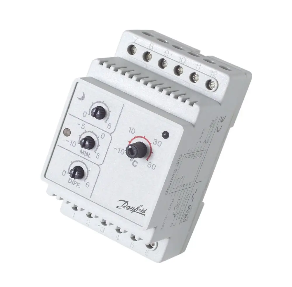 Thermostat von Danfoss mit mehreren Einstellknöpfen und Anschlussklemmen für Temperaturregelung zwischen -10 und +50 °C, geeignet für Rohrbegleitheizung.