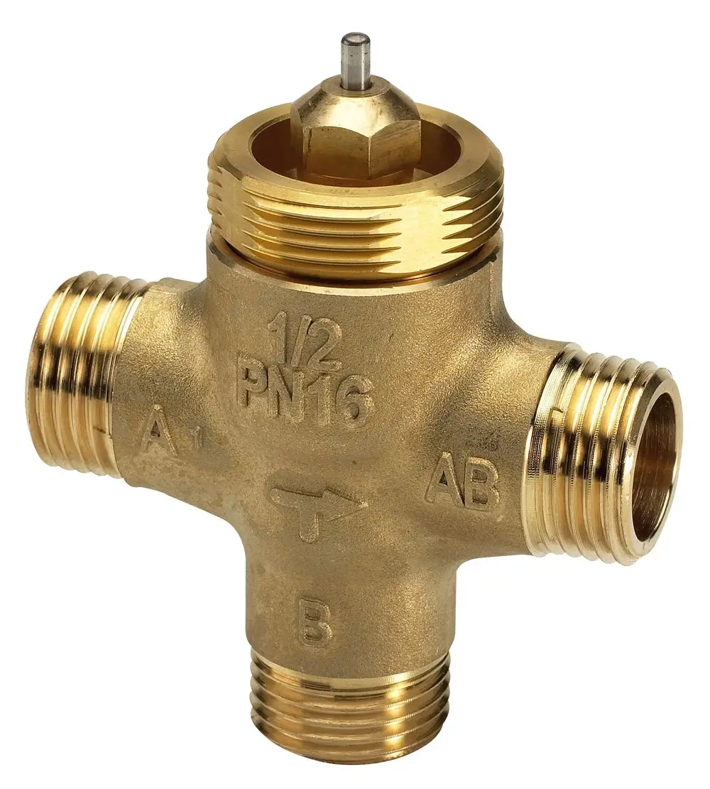 Danfoss 3-Wege-Ventil in Messingausführung mit drei Anschlussmöglichkeiten. Sichtbare Kennzeichnung und integriertes Steuerungselement.