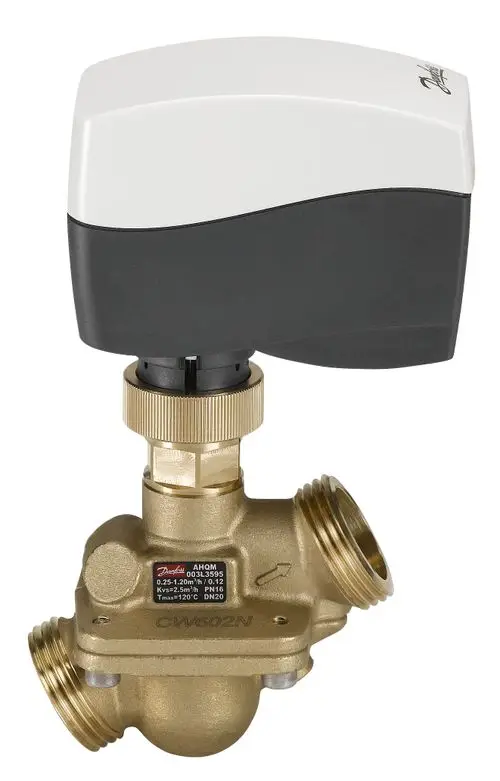 Danfoss Volumenstromregler mit einem schwarzen Oberteil und einem messingfarbenen Gehäuse, ausgestattet mit zwei Anschlussgewinden. Sichtbare technische Angaben auf dem Gehäuse.