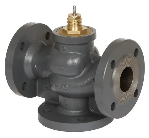 3-Wege-Ventil von Danfoss mit flanschmontierten Anschlüssen. Das Ventil hat eine graue Oberfläche und eine zentrale Steuerungseinheit.