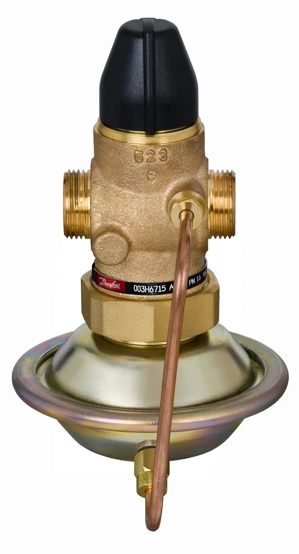 Danfoss Volumenstromregler mit metallischer Oberfläche, einem drehbaren schwarzen Verstellknopf und mehreren Anschlüssen, darunter ein Kupferrohr und Gewindeanschlüsse.