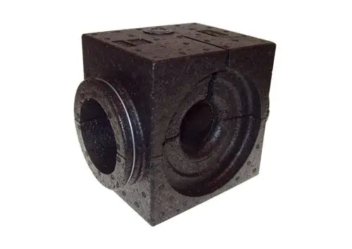 Schwarze EPP-Isolierschale mit mehreren Öffnungen, geeignet für Danfoss ASV-P/PV/I/M und USV-I/M, zeigt eine strukturierte Oberfläche und einfachen Anschluss.