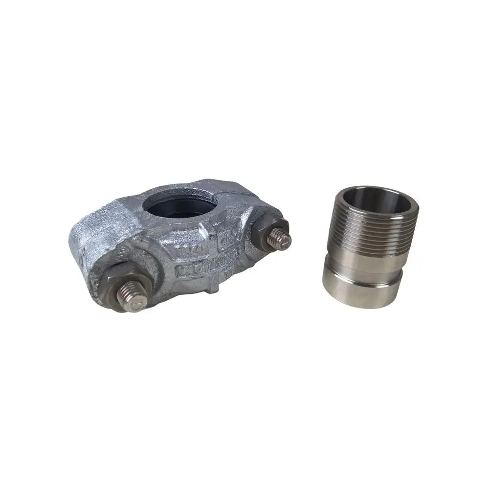 Grundfos Zubehör, bestehend aus einer metallischen Kupplung mit zwei Schrauben und einer verbundenen, gerippten Stange in der Nähe.