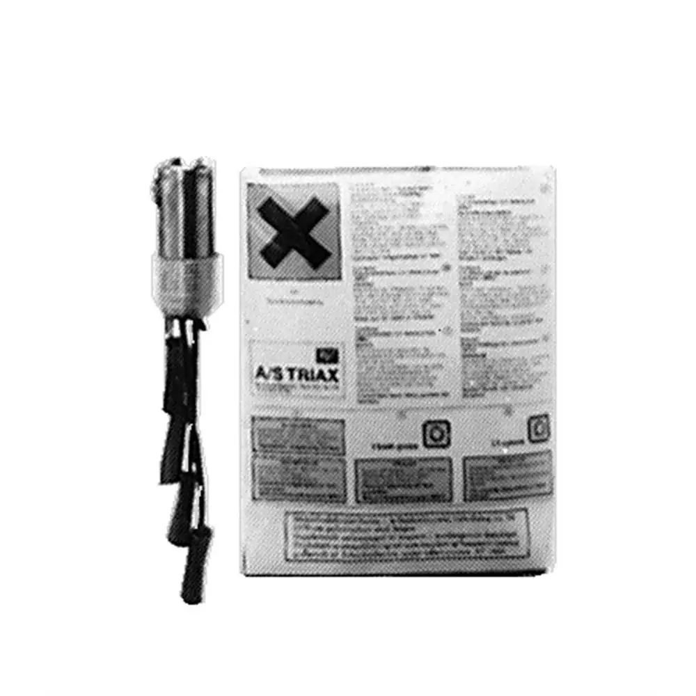 Schwarze Kabelkupplung für Unterwasserpumpen, mit Anschluss für mehrere Kabelstränge, auf Verpackung von Grundfos, mit technischen Informationen und Warnhinweisen.
