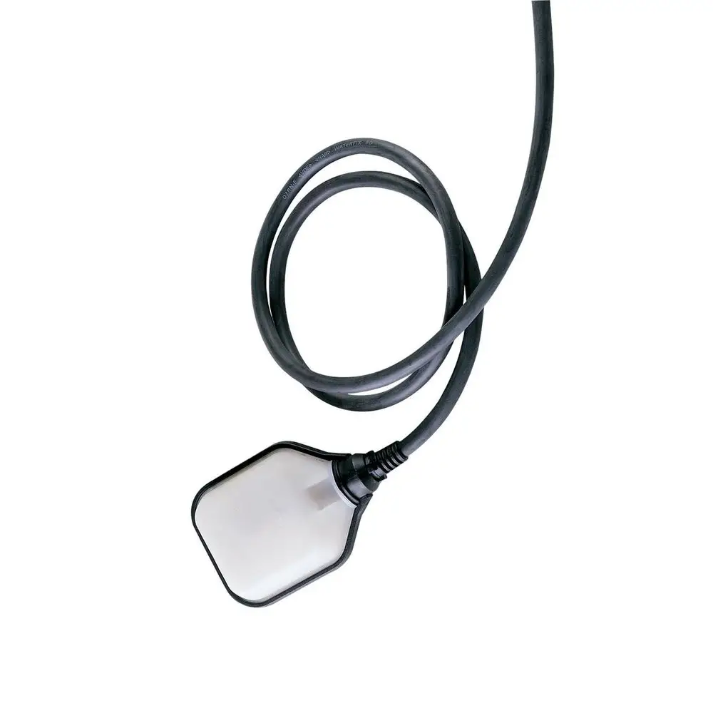 Grundfos Zubehör mit einer rechteckigen schwimmenden Pumpe und einem flexiblen Kabel, das coiled ist. Die Leitungslänge scheint 10 Meter zu betragen.