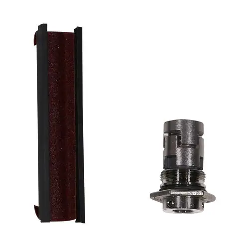 Ersatzteilset von Grundfos, bestehend aus einem Gleitringdichtungsring und einem Metallanschluss, zur Anwendung in Pumpensystemen.