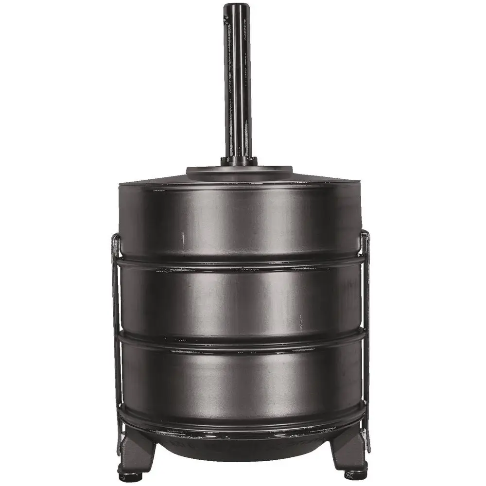 Schwarzes, zylindrisches Gehäuse mit drei Ringen und einem zentralen Rohr, verbunden mit einem Gestell. Grundelement eines Grundfos-Pumpensystems für die Laufumgebung.