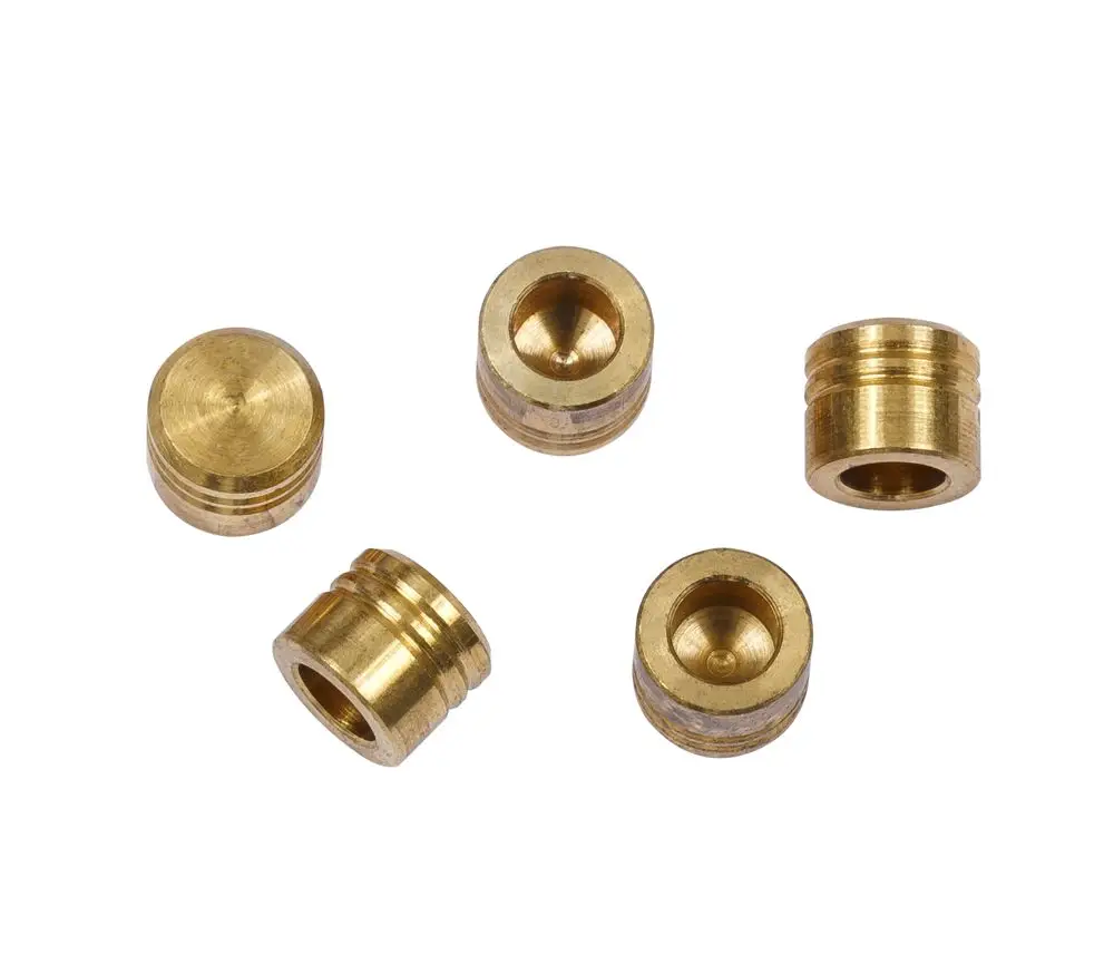 Fünf goldfarbene Metalladapter, die eine runde Form mit Innenbohrungen aufweisen. Geeignet für den Einsatz mit Danfoss-Produkten zur Hubanpassung.