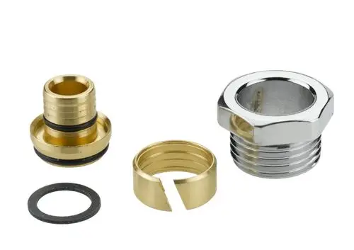 Drei Klemmverbinder aus Messing und Chrom, die zu Danfoss Produkten passen, einschließlich Dichtungsring und Feder. Geeignet für die Verbindung von Alupex-Rohren.