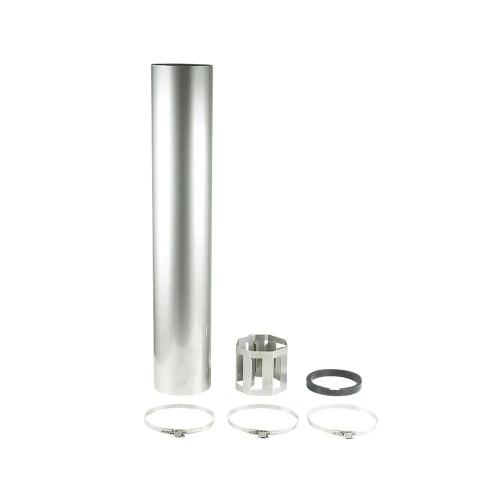 Zubehörset von Grundfos für Unterwasserpumpen, bestehend aus einem langen silbernen Metallrohr, einem Gitterelement, einer Dichtung und mehreren Schlauchschellen.