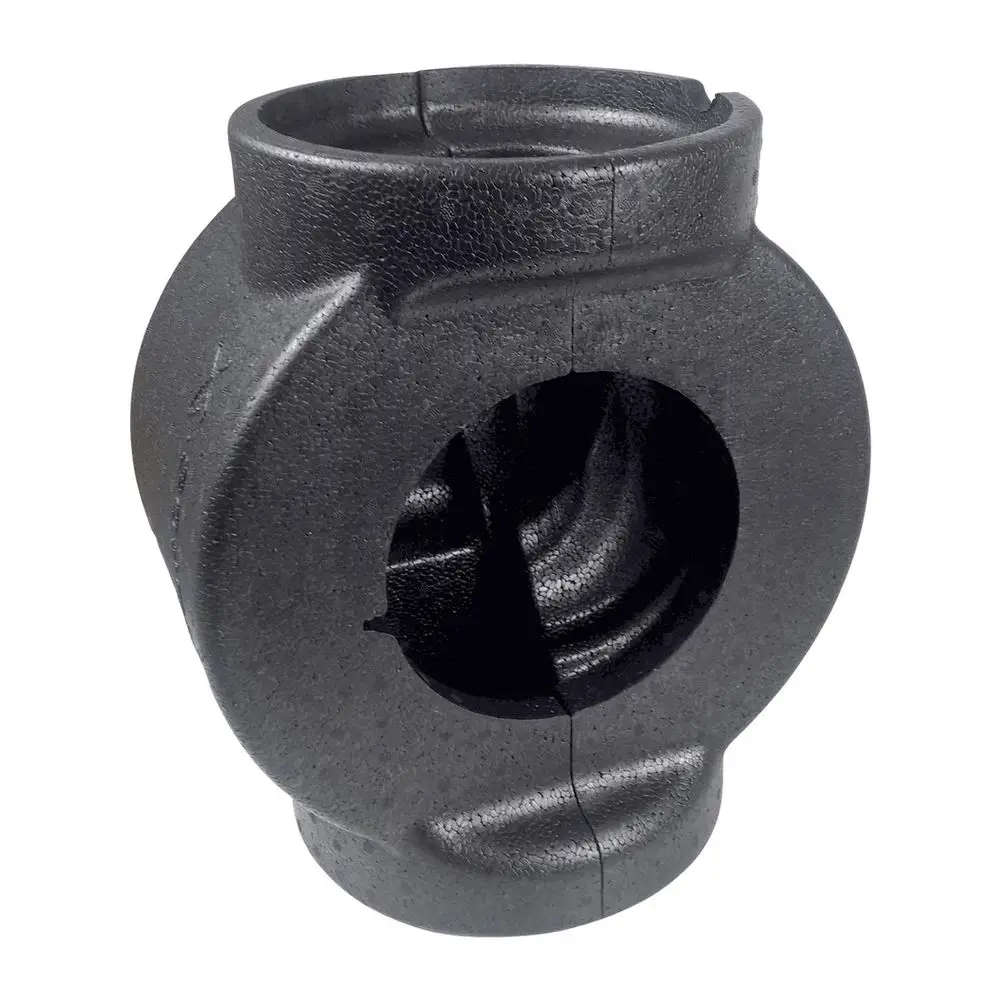 Schwarzer Dämmschalensatz für Umwälzpumpen von Grundfos, mit rundem, hohlem Design und einer klaren Öffnung in der Mitte.