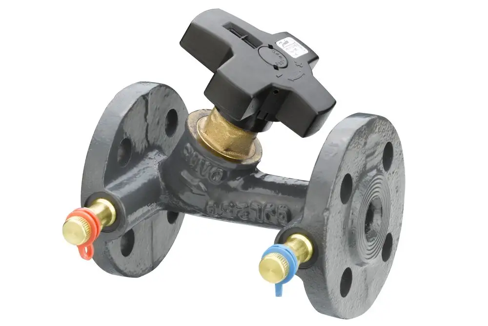 Danfoss Strangregulier- und Messventil mit Flanschanschlüssen, Messnippel und Regelmechanismus, geeignet für verschiedene Anwendungen in der Heizungs- und Sanitärtechnik.