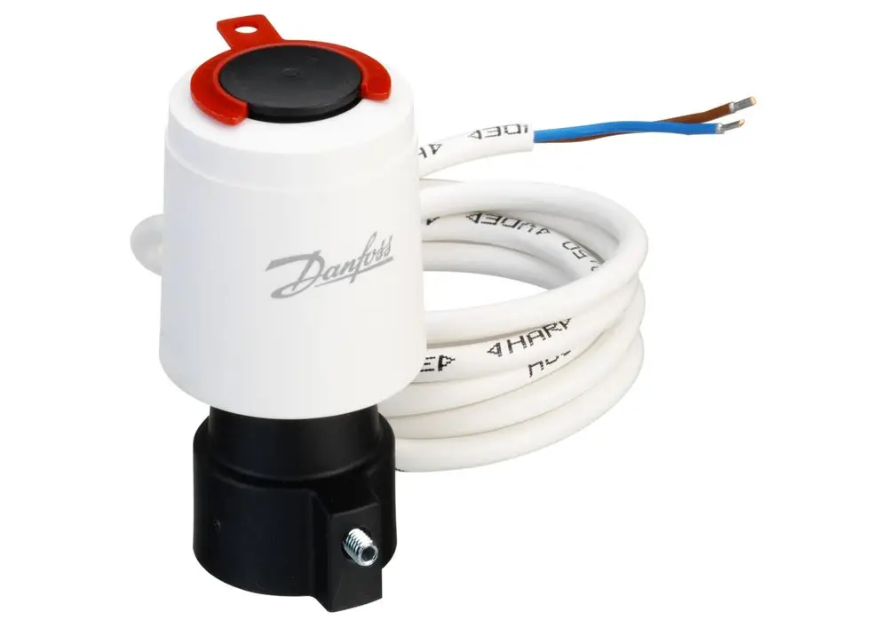 Danfoss Stellantrieb in Weiß mit schwarzem Sockel und einem Kabel, das in zwei Adern über einen weißen Schlauch verläuft.