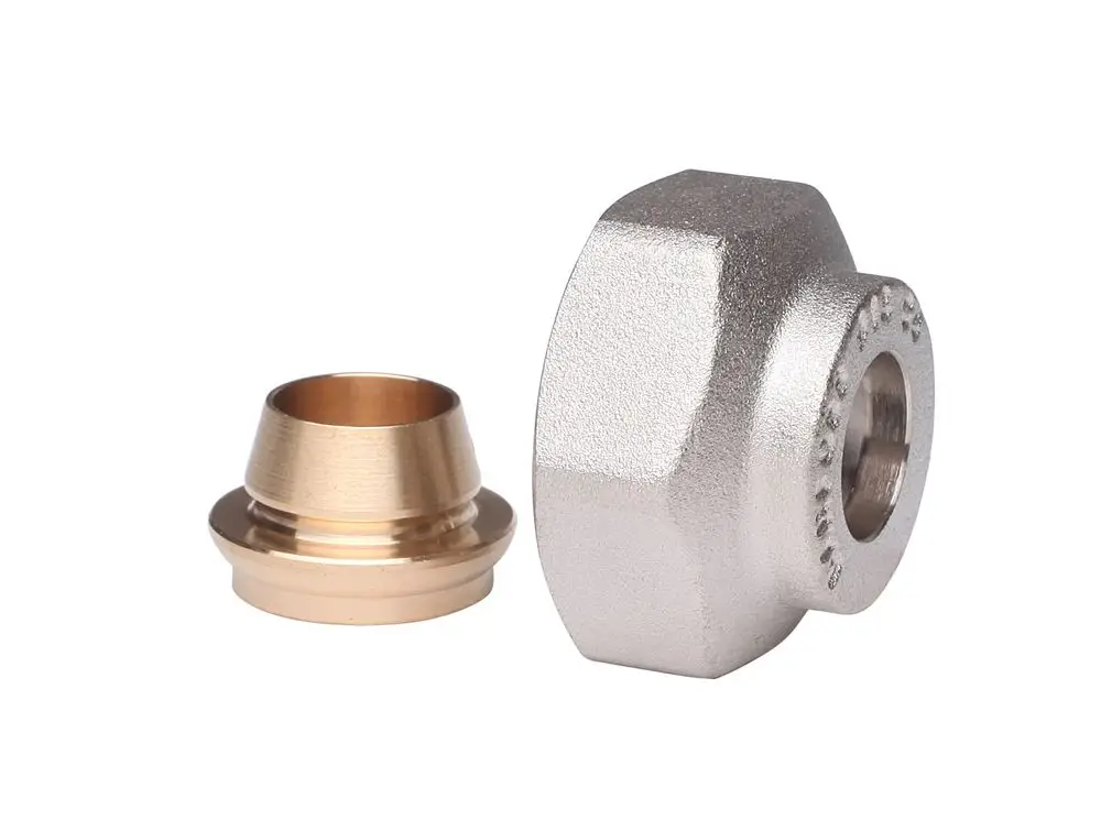 Danfoss Klemmverbinder, bestehend aus einem metallischen und einem kupferfarbenen Element. Geeignet für Stahl- und Kupferrohre, in praktischer Packung erhältlich.