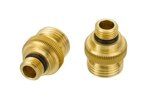 Zwei goldfarbene Schlauchanschlüsse mit Gewinde und O-Ring, geeignet für Verbindungen im Bereich der Heizungs- oder Sanitärtechnik, von der Marke Danfoss.
