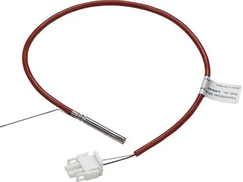 Tauchfühler mit rot isoliertem Kabel und weißem Steckverbinder, hergestellt von Stiebel Eltron, zur Temperaturmessung in Heizsystemen.