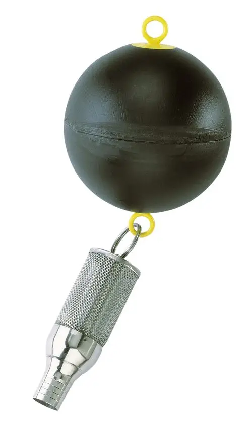 Schwarze Gummikugel mit gelbem Aufhängering und Metallanschluss. Teil des mechanischen Zubehörs von Wilo für Ansaug-Grobfilter.
