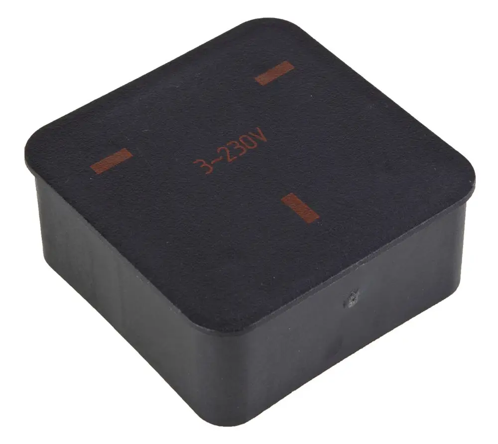 Schwarzer Umschaltstecker mit quadratischer Form und roten Markierungen, beschriftet mit "3~230V". Produkt von Wilo zur Verwendung als elektrisches Zubehör.