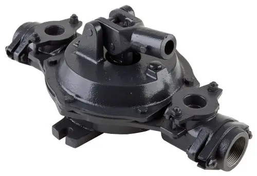 Zubehörteil für die Montage einer Handmembranpumpe, ausgeführt in schwarzem Metall. Erkennbar sind mehrere Anschlussnippel und Befestigungselemente. Wilo-Produkt für technische Anwendungen.