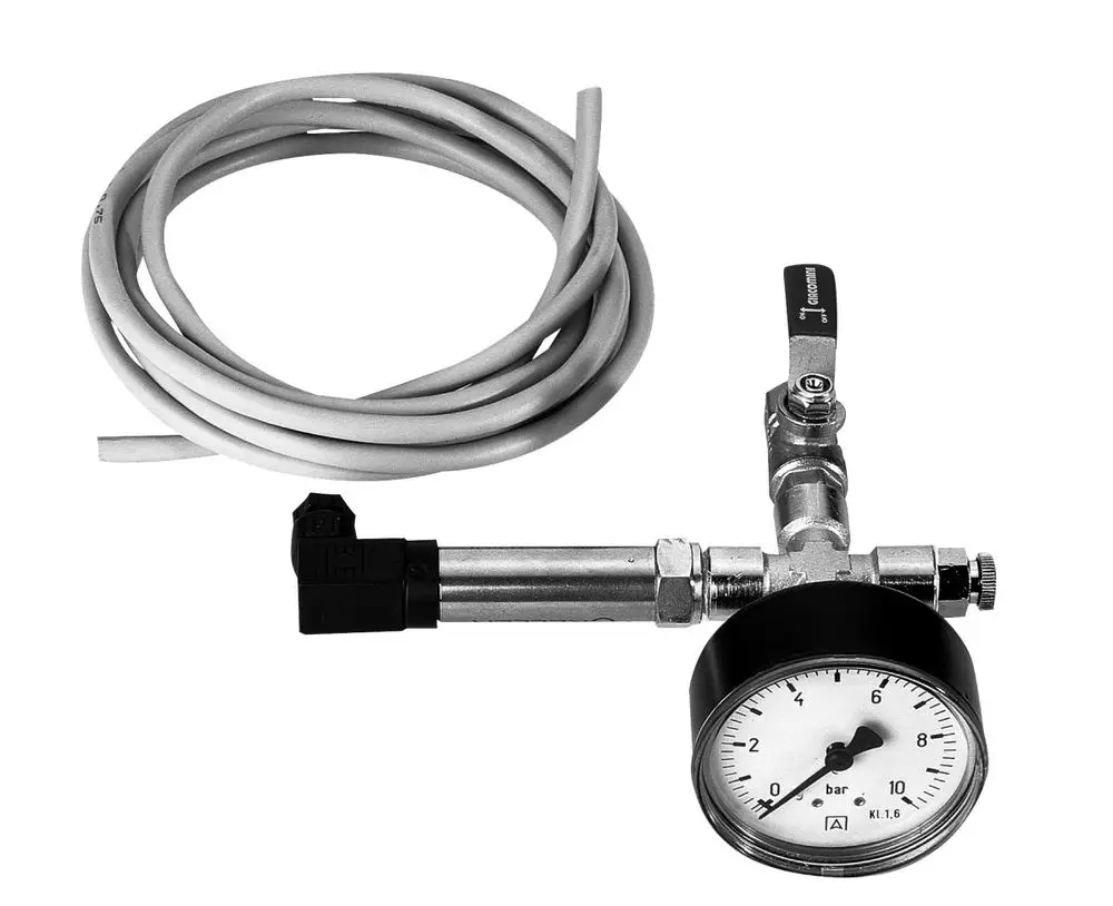 Druckregelung Bausatz von Wilo mit Manometer und Anschlussventil, begleitet von flexibel verlegbarem Leitungsschlauch für Druckmessung bis 40 bar.