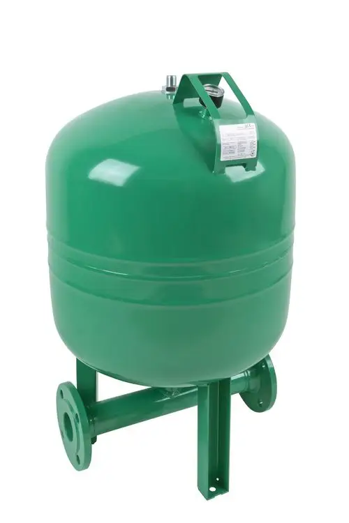 Grüner Membrandruckbehälter auf stabilen Füßen, mit Druckanschluss und Manometer, für den Einsatz in Wasser- und Heizsystemen von Wilo.