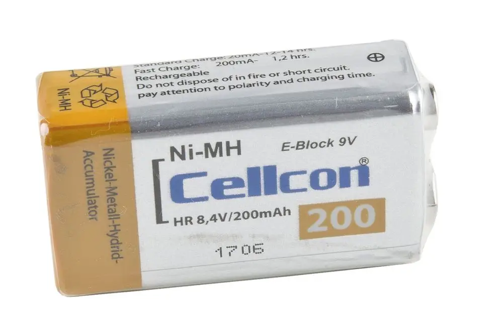 NiMH-Akku in kompaktem Format, marca Wilo, mit einer Kapazität von 200 mAh und einer Spannung von 9 V, für wiederaufladbare Anwendungen.