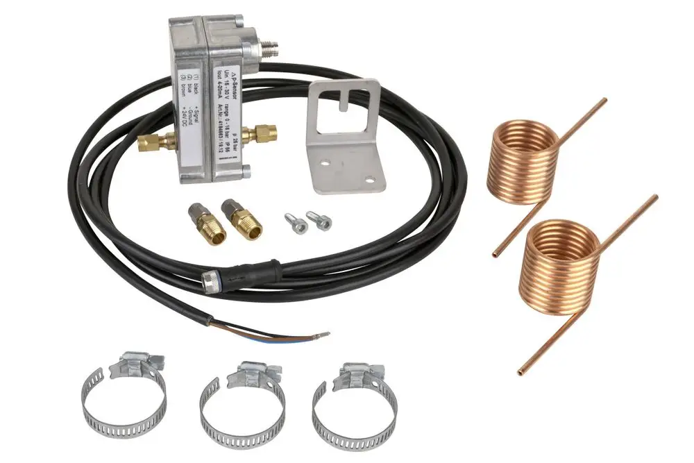 Wilo Drucksensor Kit mit einem Druckregler, zwei Kupferwickeln, Verbindungsschläuchen und Montagematerial für die Druckregelung in Systemen.