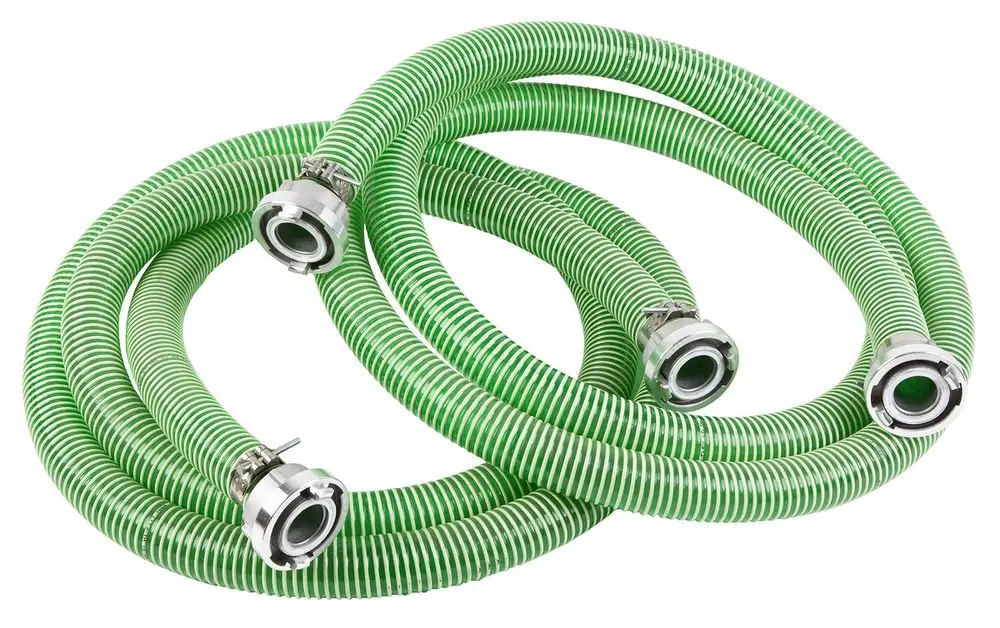 Grüne, spiralförmige Schläuche mit metallenen Anschlüssen, die für verschiedene Anwendungen geeignet sind. Hersteller: Wilo.