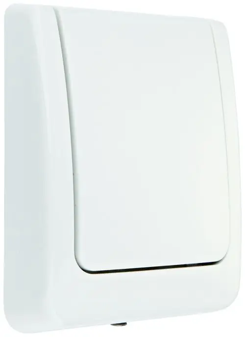 Weiße Abdeckplatte von Grohe für ein Urinal, mit einem schlichten Design und einer glatten Oberfläche, die an der Wand montiert ist.