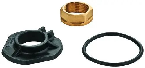Drei Komponenten von Grohe: eine schwarze Kunststoffmontageplatte, eine goldfarbene Metallmutter und ein schwarzes O-Ring-Dichtungsband.