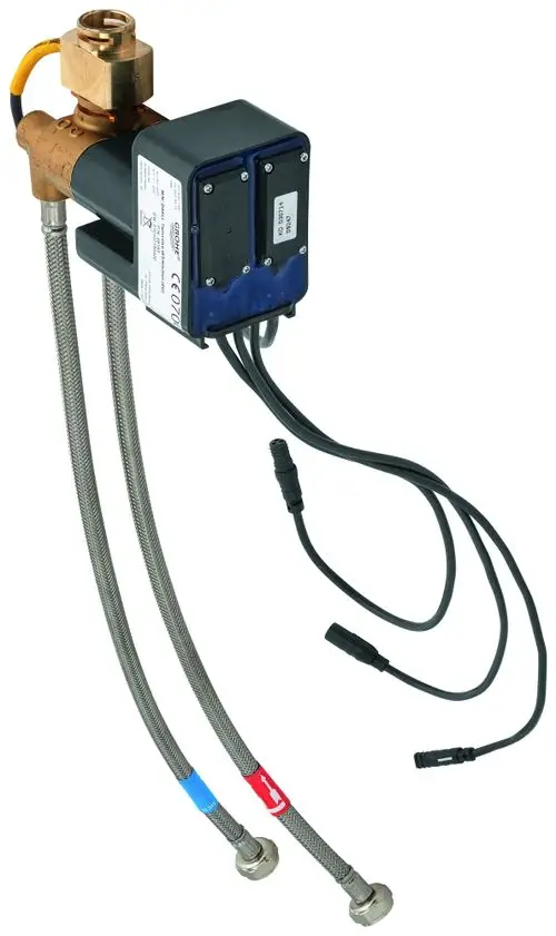 Mischventil von Grohe mit zwei flexiblen Anschlussleitungen, einem elektrischen Anschluss und einem kompakten Gehäuse. Entwurf für die Steuerung von Wassertemperaturen.