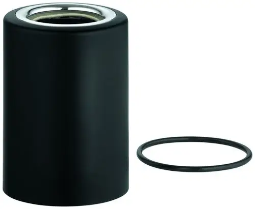 Ein schwarzer zylindrischer Kappenaufsatz aus Metall von Grohe, mit einem silbernen Rand oben. Daneben liegt ein schwarzes Gummiband.