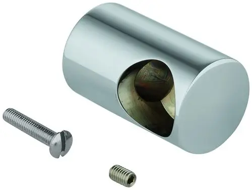 Grohe Konsole in chrom mit einer Aussparung und zwei Schrauben. Die Konsole dient zur Montage einer Brausegarnitur.