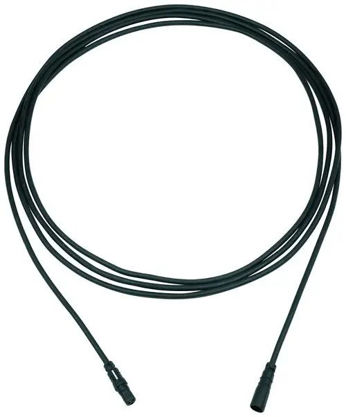 Schwarzes Anschlusskabel mit zwei Steckverbindern, geeignet für die Verwendung mit Grohe-Produkten. Kabel ist geschwungen und hat eine flexible Form.